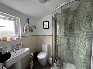 EN SUITE BED 2- click for photo gallery